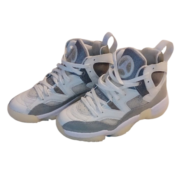Womens Jumpman Two Trey, 6 - Picture 1 of 9